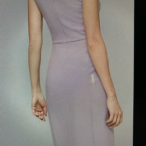BODY PERFECTING V-NECK SHEATH DRESS
